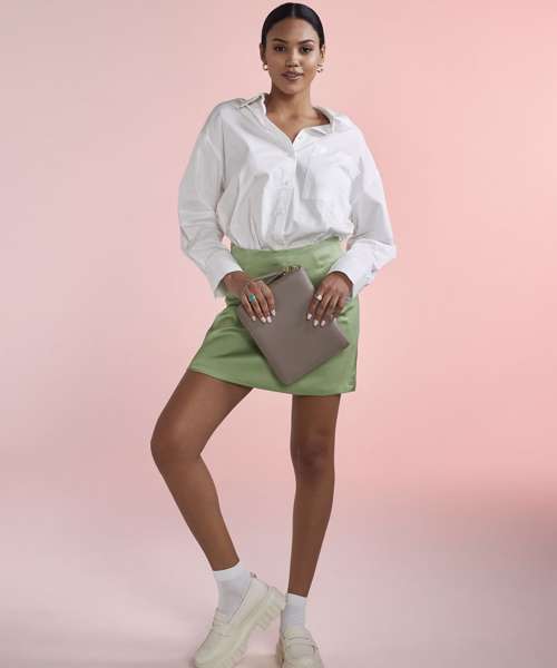 Boutique travel/tech organiser