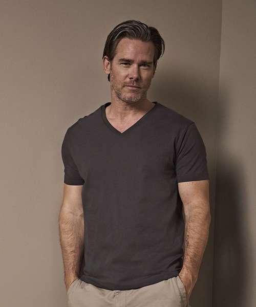 Fashion v-neck Sof tee (8006)